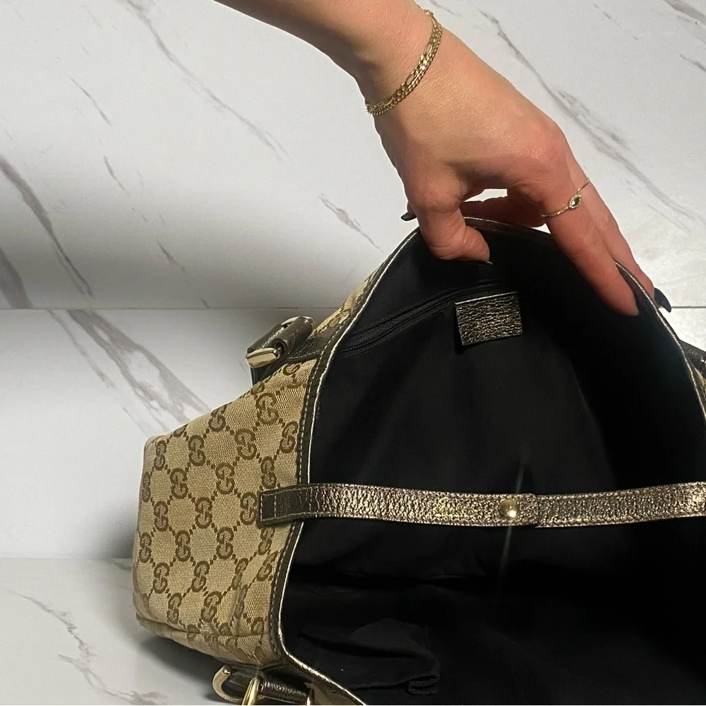 Authentic Gucci GG Tan Canvas Pelham Shoulder Bag. - Picture 6 of 7